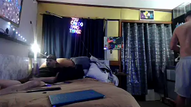 Snapshot of Xstumpy chatting on 04-09-26, 08:25 Xstumpy online show from 04-09-26, 08:25