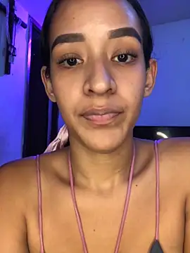 Snapshot of Amber-Sweett chatting on 06-11-26, 10:41 Amber-Sweett online show from 06-11-26, 10:41