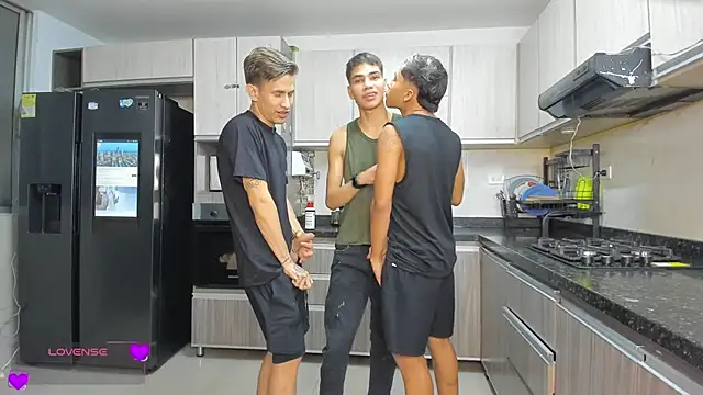 Snapshot of Bisexlifehot__ chatting on 02-07-26, 11:08 Bisexlifehot online show from 02-07-26, 11:08