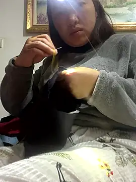 Nhung584 online show from 01-11-26, 02:00