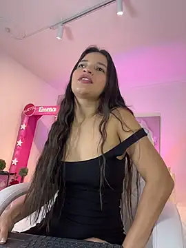 Snapshot of LUNAA___ chatting on 03-31-26, 03:30 LUNAA online show from 03-31-26, 03:30