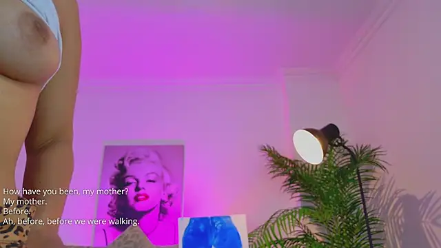 Snapshot of LUNAA___ chatting on 04-10-26, 03:45 LUNAA online show from 04-10-26, 03:45