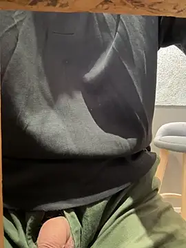 sonwmelt1 online show from 04-19-26, 06:02