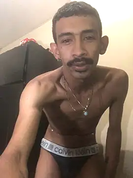 Snapshot of Bruno_Hallss chatting on 11-08-25, 12:44 Bruno Hallss online show from 11-08-25, 12:44