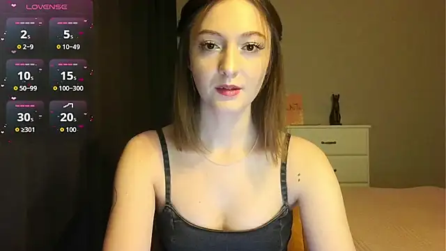 white liillyy online show from 03-15-26, 09:21