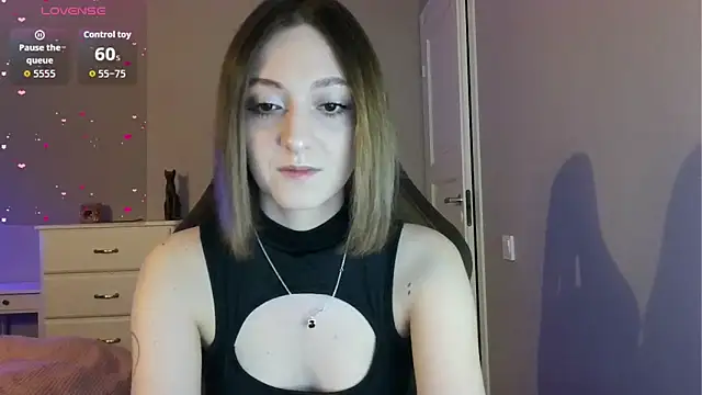 Snapshot of white_liillyy chatting on 06-19-26, 08:56 white liillyy online show from 06-19-26, 08:56
