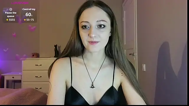 Snapshot of white_liillyy chatting on 07-12-26, 08:33 white liillyy online show from 07-12-26, 08:33