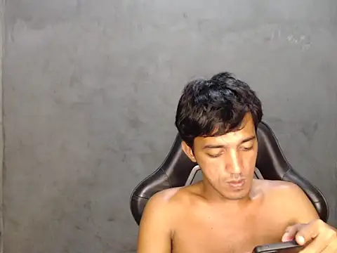 RowyCam online show from 12-01-25, 08:08