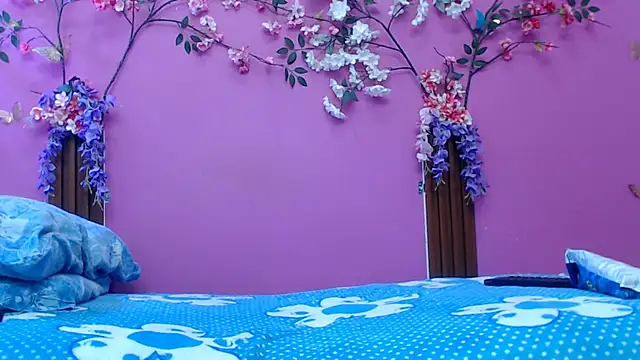 Snapshot of skinnybarbie022 chatting on 07-03-26, 12:39 skinnybarbie022 online show from 07-03-26, 12:39