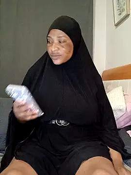 Sweetbxxx24 online show from 03-15-26, 10:49