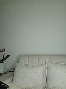 Snapshot of DiosaFortuna chatting on 05-16-26, 01:02 DiosaFortuna online show from 05-16-26, 01:02