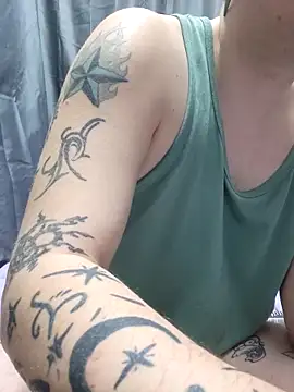 Snapshot of matty244 chatting on 03-26-26, 07:14 matty244 online show from 03-26-26, 07:14