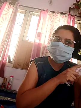 Snapshot of thanusi_2 chatting on 03-10-26, 05:34 thanusi 2 online show from 03-10-26, 05:34