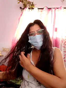 Snapshot of thanusi_2 chatting on 03-12-26, 05:24 thanusi 2 online show from 03-12-26, 05:24