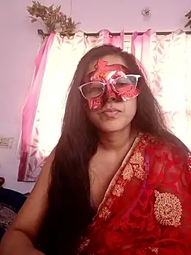 Snapshot of thanusi_2 chatting on 03-15-26, 06:30 thanusi 2 online show from 03-15-26, 06:30