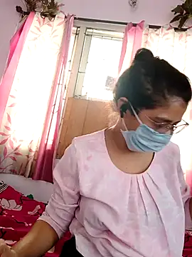 Snapshot of thanusi_2 chatting on 03-23-26, 04:27 thanusi 2 online show from 03-23-26, 04:27