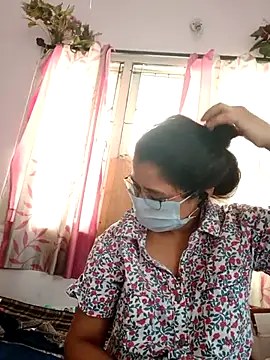 Snapshot of thanusi_2 chatting on 04-04-26, 04:11 thanusi 2 online show from 04-04-26, 04:11