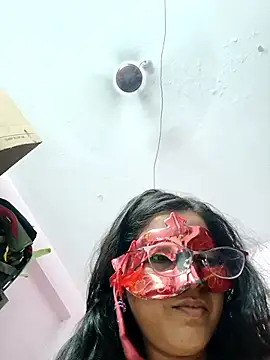 Snapshot of thanusi_2 chatting on 04-05-26, 06:05 thanusi 2 online show from 04-05-26, 06:05