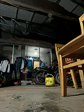 Snapshot of Sunny_lotus chatting on 10-21-25, 06:52 Sunny lotus online show from 10-21-25, 06:52