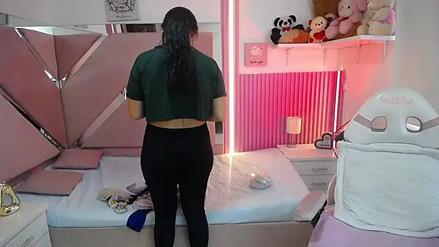 Mia garcia28 online show from 03-20-26, 07:30