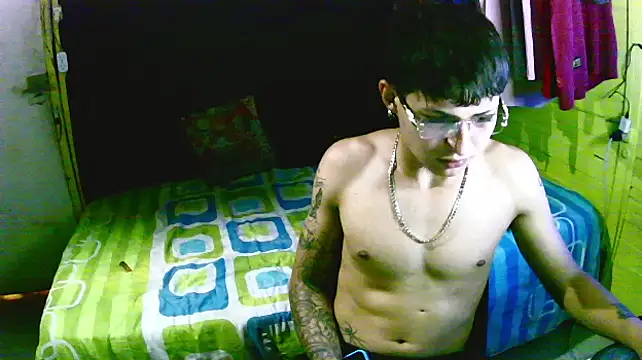 Ebebyjuan online show from 04-24-26, 08:00