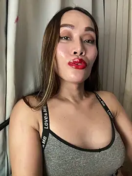 RomanticPearlTS online show from 05-18-26, 04:07