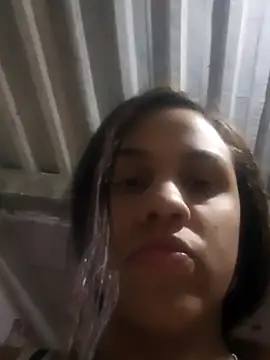 Snapshot of Blonde_foxx chatting on 12-23-25, 01:47 Blonde foxx online show from 12-23-25, 01:47