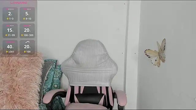 Snapshot of mari-ross chatting on 08-02-26, 02:10 mari-ross online show from 08-02-26, 02:10