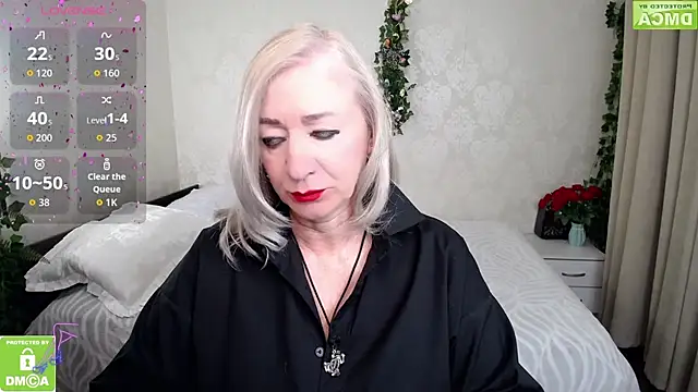 hunters woman online show from 04-06-26, 07:26