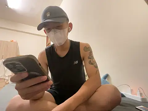 Snapshot of boyjoe10 chatting on 05-17-26, 03:41 boyjoe10 online show from 05-17-26, 03:41