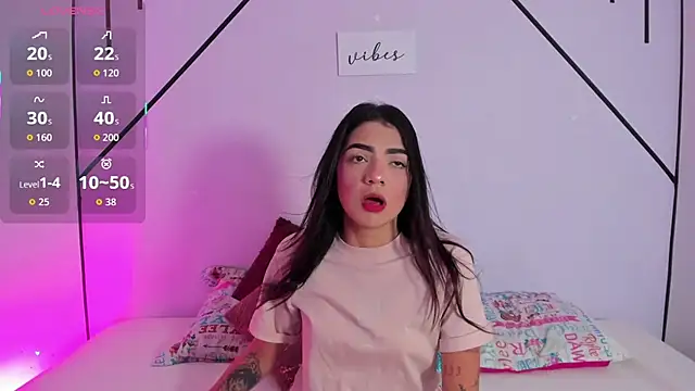 MiahCornell  online show from 12-16-25, 07:30