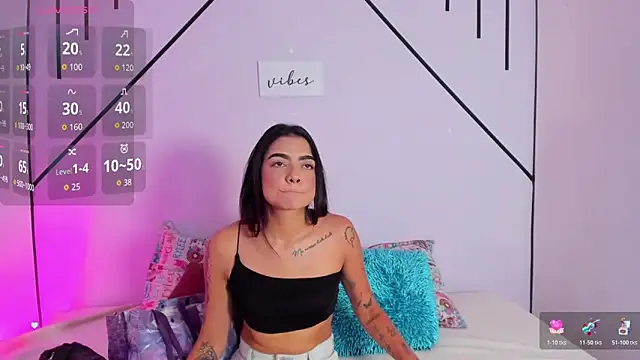 MiahCornell  online show from 12-18-25, 04:46