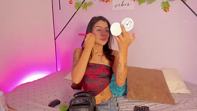 MiahCornell  online show from 01-15-26, 08:01