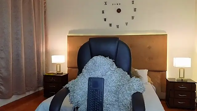 Steven Velez online show from 04-18-26, 02:15