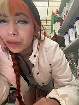 Snapshot of Sallem_Pink chatting on 03-14-26, 11:15 Sallem Pink online show from 03-14-26, 11:15