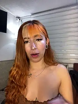 Snapshot of Sallem_Pink chatting on 03-23-26, 11:25 Sallem Pink online show from 03-23-26, 11:25