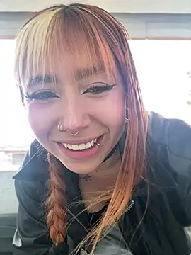 Snapshot of Sallem_Pink chatting on 07-06-26, 11:18 Sallem Pink online show from 07-06-26, 11:18