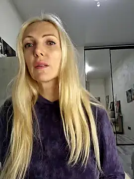 Snapshot of Monna chatting on 11-11-25, 02:50 Monna online show from 11-11-25, 02:50