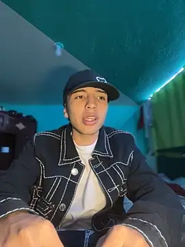 Snapshot of pabonsito chatting on 10-04-25, 01:58 pabonsito online show from 10-04-25, 01:58