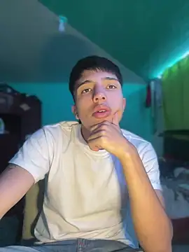 Snapshot of pabonsito chatting on 10-07-25, 12:41 pabonsito online show from 10-07-25, 12:41