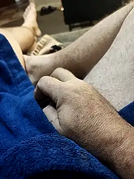 Snapshot of hubbyfun19 chatting on 03-22-26, 06:50 hubbyfun19 online show from 03-22-26, 06:50