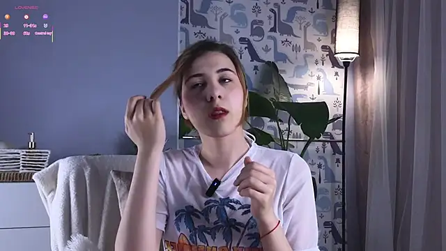 QueenieGitt online show from 03-24-26, 01:32