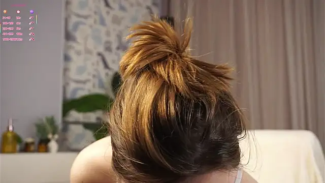 QueenieGitt online show from 04-15-26, 01:34