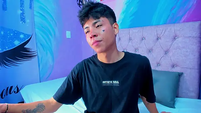 MaxiWildd online show from 04-11-26, 01:15