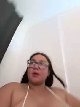 Kyleighc online show from 05-15-26, 10:50