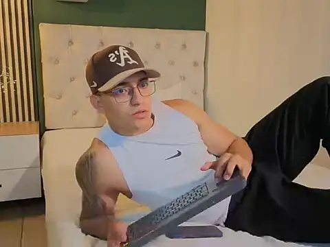 nathan gross online show from 09-23-25, 03:53