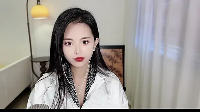 Snapshot of Musae7 chatting on 10-21-25, 02:34 Musae7 online show from 10-21-25, 02:34