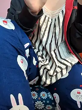 Snapshot of sasud2 chatting on 11-04-25, 02:54 sasud2 online show from 11-04-25, 02:54