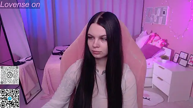 Michela Fruet online show from 05-18-26, 01:02