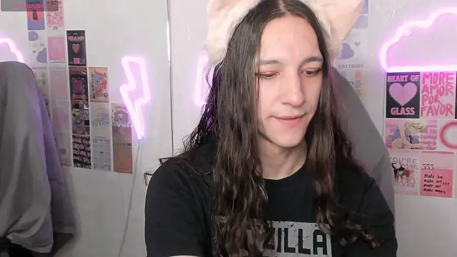 SilverMuse online show from 04-01-26, 10:40